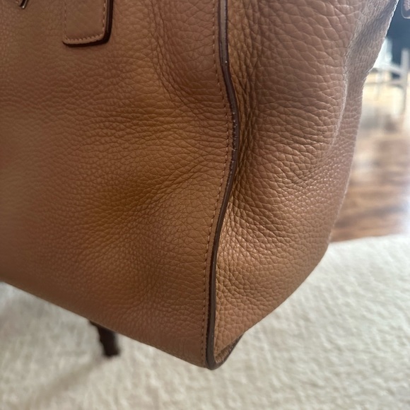 Prada tote Daino leather - Picture 8 of 13